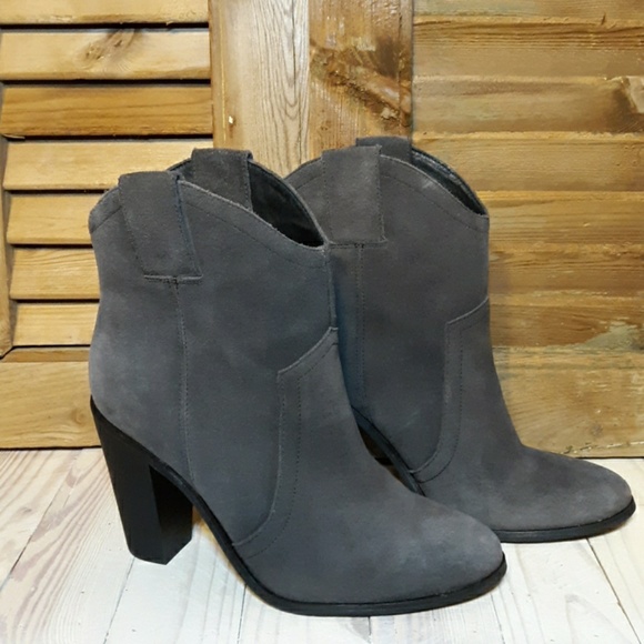 Kenneth Cole Shoes - SALE *NWOT* KENNETH COLE Sparta Grey Suede Booties